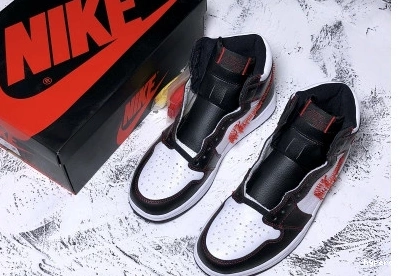 Hyperoad HIGH AIR OG DEFIANT JORDAN 1 1210